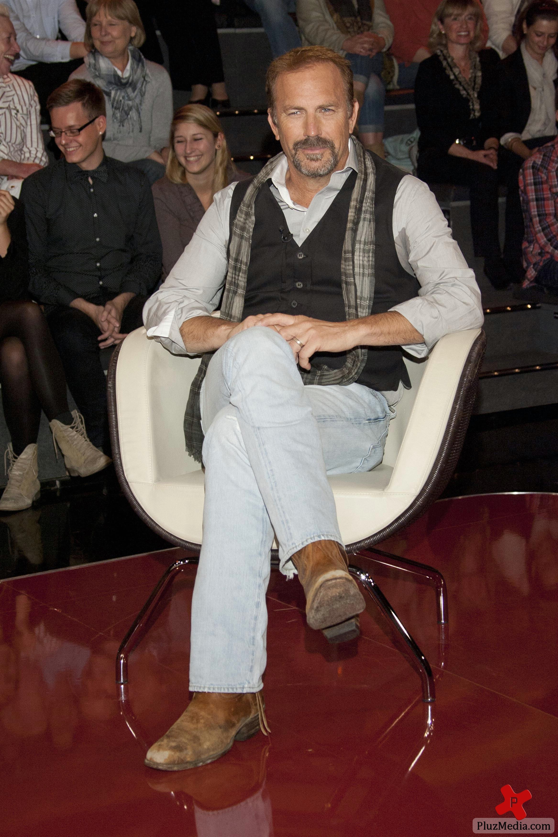 Kevin Costner at a photocall for the ZDF show 'Markus Lanz' | Picture 83708